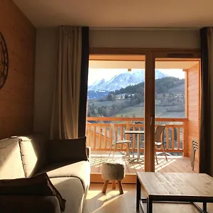 Luxury 2 Bedroom With View Of Mont Blanc Appart hôtel